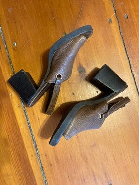 Bandolino Brown Leather Block Heel Slingback Sandals